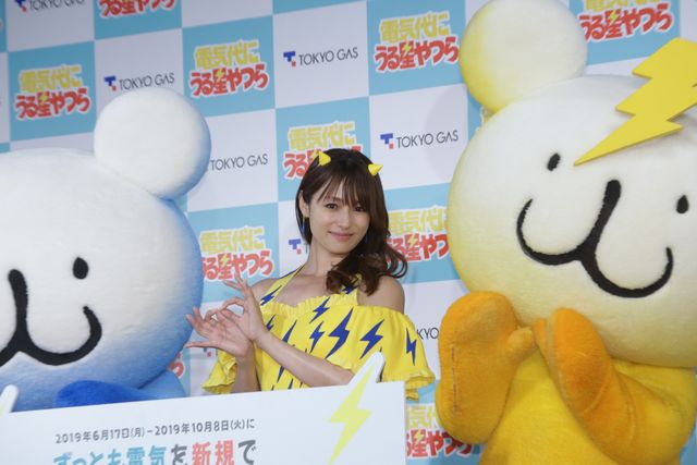 深田恭子、美脚＆美背中で魅了！（17枚目）