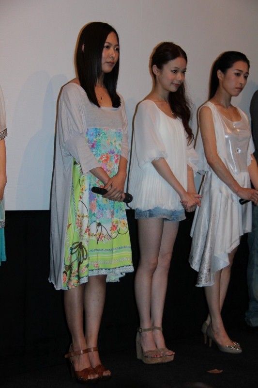 谷村美月、レイトショーの舞台あいさつでちょっぴり暴走！ファンをいじって赤面「深夜なので」画像ギャラリー：フォトギャラリー