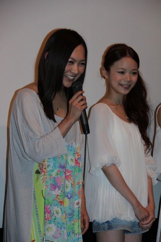 谷村美月、レイトショーの舞台あいさつでちょっぴり暴走！ファンをいじって赤面「深夜なので」画像ギャラリー（5枚目）