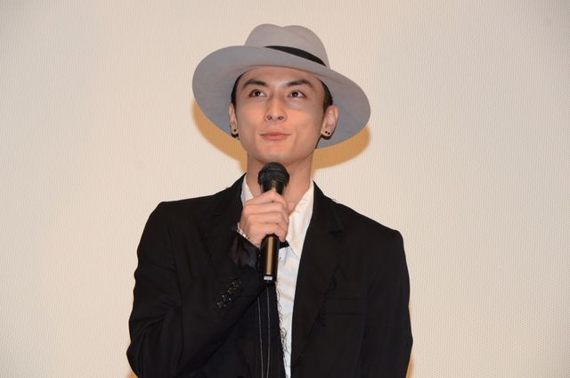 高良健吾ら、なんと“月の土地”を監督にプレゼント！（5枚目）