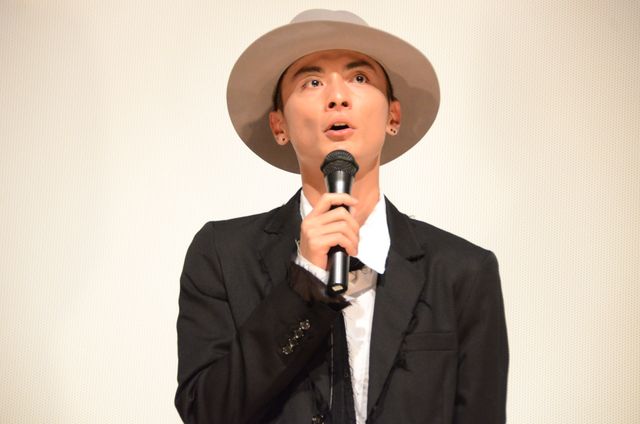 高良健吾ら、なんと“月の土地”を監督にプレゼント！（17枚目）