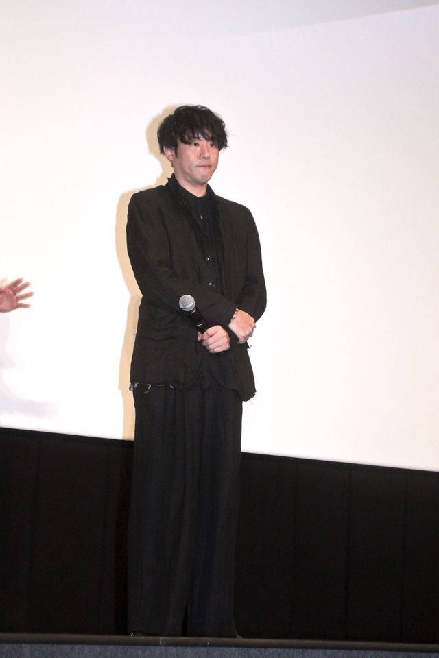 吉岡里帆、美麗ドレスで登壇！横浜流星主演『正体』大ヒット御礼舞台あいさつ（2枚目）