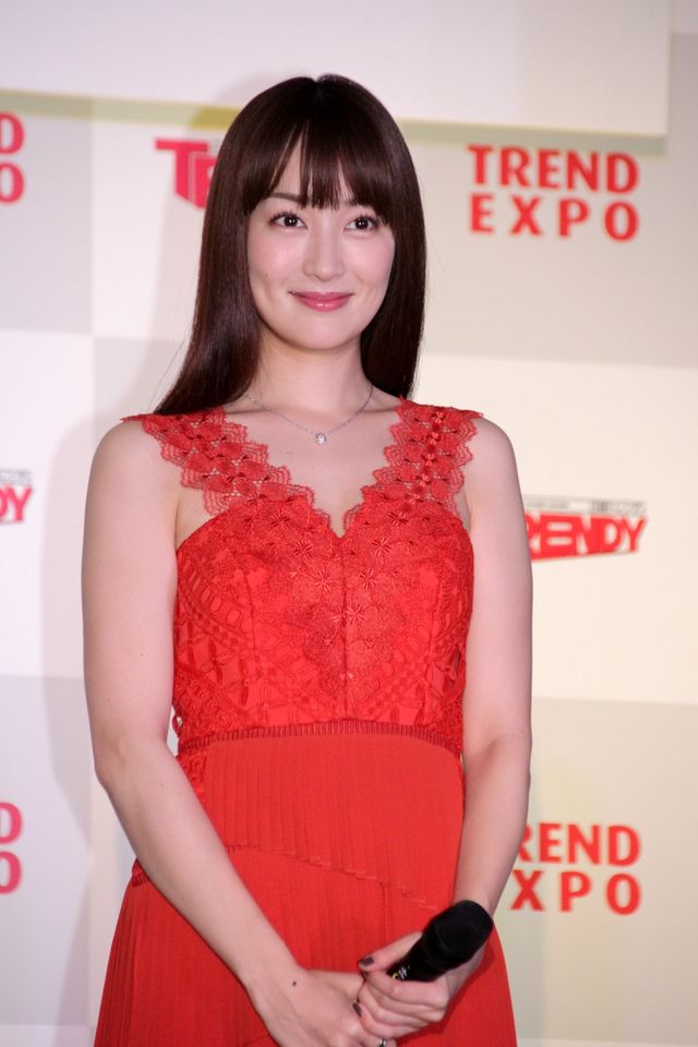 竹内涼真がタキシードで登場！日経トレンディ「2017年ヒット商品ベスト30」＆「2018年ヒット予測ランキング」発表会（6枚目）