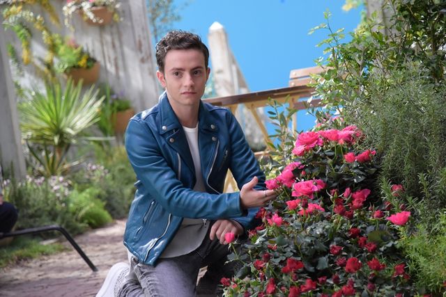 成長した～！19歳のミゲル（9枚）7年前の写真も！：フォトギャラリー