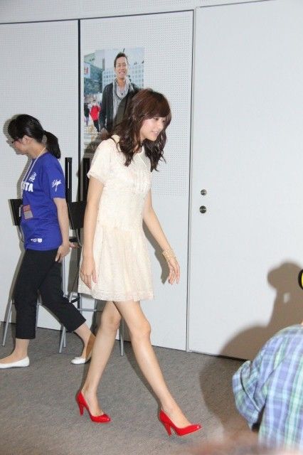 山本美月登壇！「サムライDays、欧州Days」出版記念握手会イベント（14枚目）