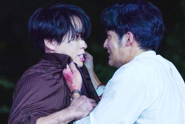 一触即発!映画『火喰鳥を、喰う』場面写真