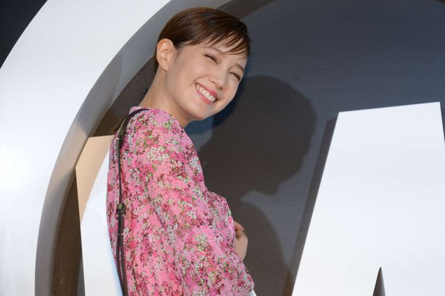 本田翼、桜イメージのドレス姿で魅了！（18枚目）