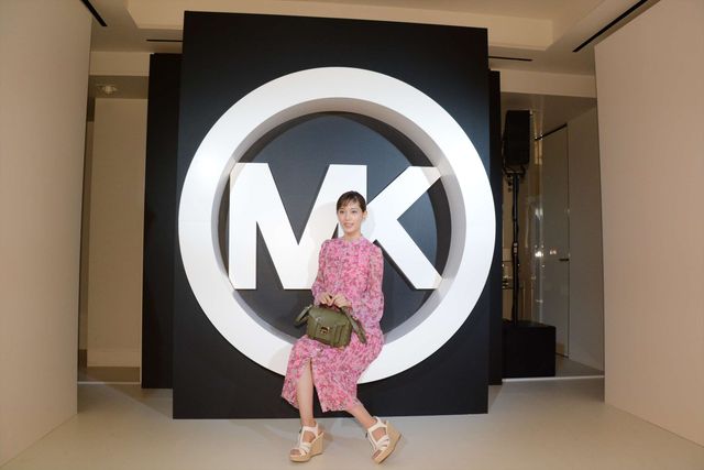 本田翼、桜イメージのドレス姿で魅了！（21枚目）