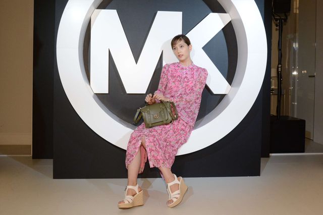 本田翼、桜イメージのドレス姿で魅了！（22枚目）