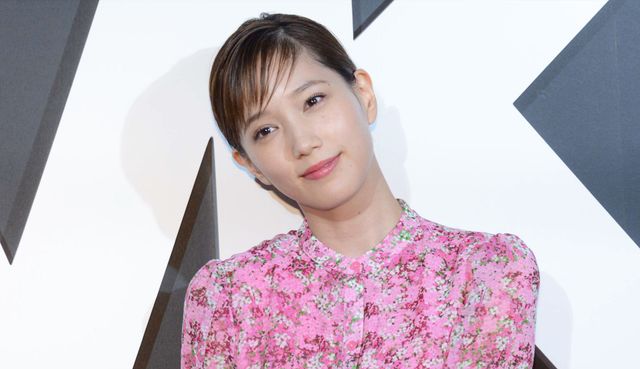 本田翼、桜イメージのドレス姿で魅了！（24枚目）