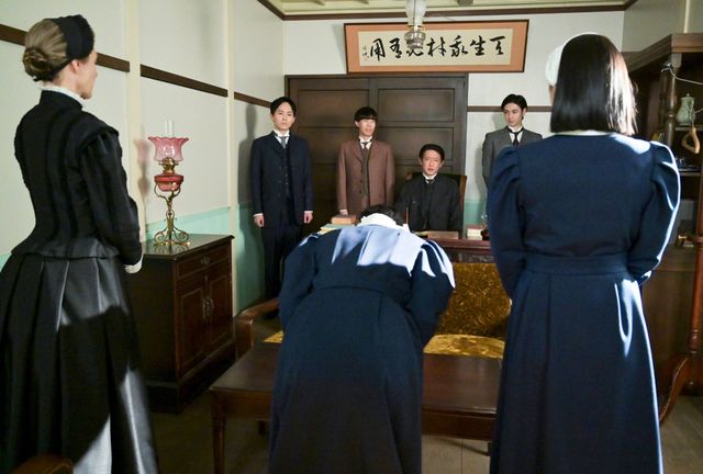 【画像10枚】朝ドラ「風、薫る」拒絶されるりん（見上愛）…第36回場面写真（5枚目）