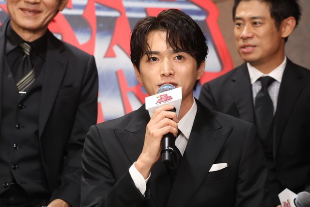織田裕二ら『踊る』キャストが集結！『踊る大捜査線 N.E.W. メトロポリスを駆け抜けろ！』生配信イベント（9枚目）