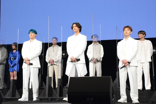 笑顔で手を振るGENERATIONS！映画『昨日より赤く明日より青く-CINEMA FIGHTERS project-』プレミア上映会＆Special Live（18枚目）