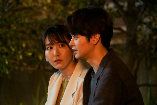 小説家のガッキーはこんな感じ？実写版『違国日記』場面写真（2枚目）