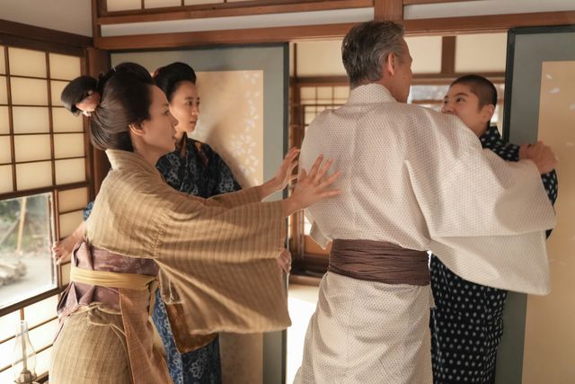 【画像6枚】朝ドラ「ブラッサム」清治（渡部篤郎）に病の影が…第9回場面写真：フォトギャラリー