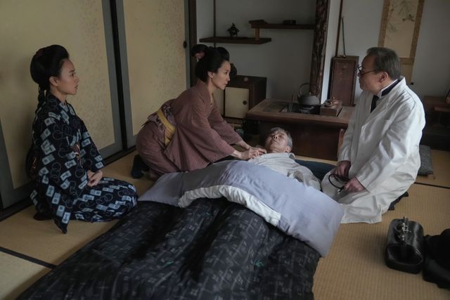 【画像6枚】朝ドラ「ブラッサム」清治（渡部篤郎）に病の影が…第9回場面写真（3枚目）