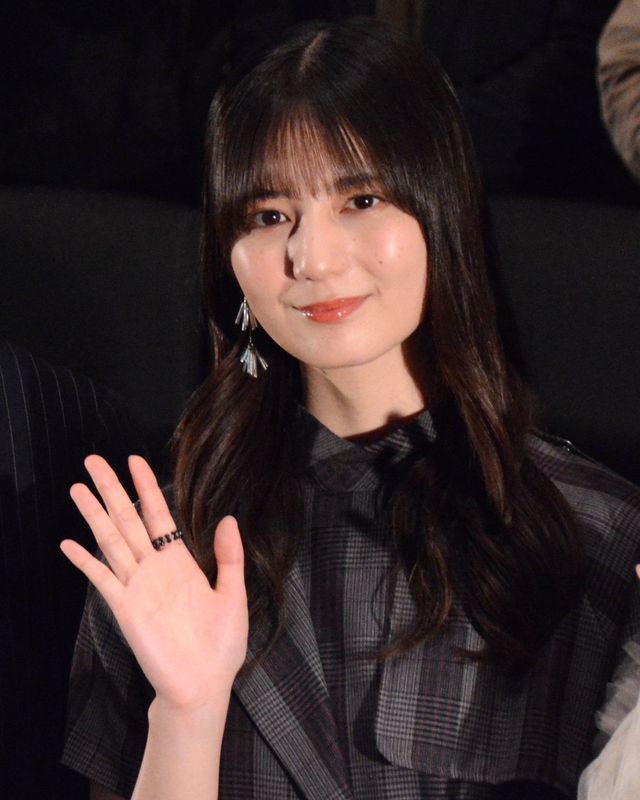 日向坂46・小坂菜緒＆藤嶌果歩、劇場版『転スラ』公開記念舞台挨拶に登壇！（14枚目）