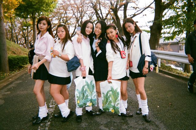 広瀬すずらコギャル姿を「写ルンです」で撮影！『SUNNY 強い気持ち・強い愛』メイキング写真：フォトギャラリー