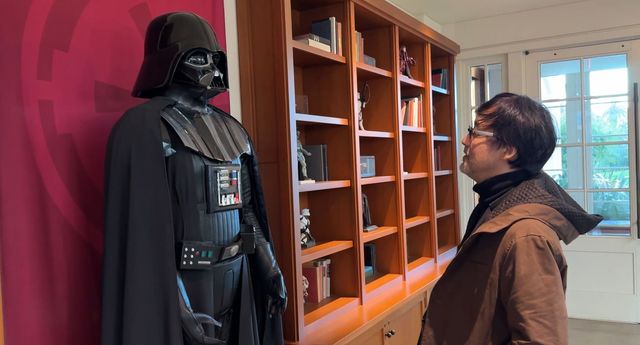 『ゴジラ-1.0』山崎貴監督、ダース・ベイダーと対面！ルーカスフィルム訪問＆上映会の様子（4枚目）