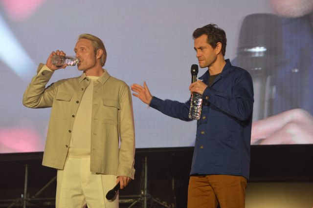 「ハンニバル」マッツ＆ヒューが熱いハグ！「東京コミコン2024」ステージ写真集（6枚目）