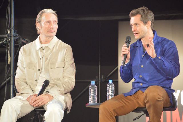 「ハンニバル」マッツ＆ヒューが熱いハグ！「東京コミコン2024」ステージ写真集（13枚目）