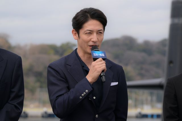 大沢たかお、玉木宏が本物の潜水艦前に集結！実写版『沈黙の艦隊』続編制作決定イベント（4枚目）