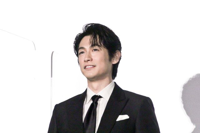 ディーン・フジオカ、岩田剛典らが登壇！『バスカヴィル家の犬　シャーロック劇場版』初日舞台あいさつ（2枚目）