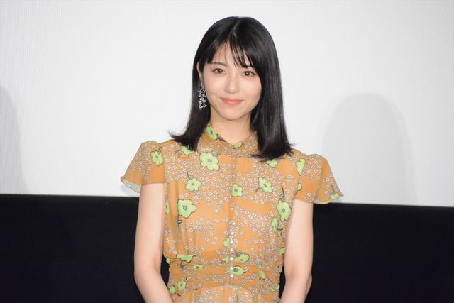 中学時代の浜辺美波！北村匠海ら夏の思い出写真を披露　映画『思い、思われ、ふり、ふられ』初日舞台あいさつ（2枚目）