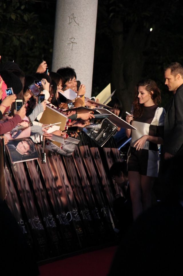 映画『トワイライト・サーガ/ブレイキング・ドーン Part 2』クリステン・スチュワート来日イベントフォトギャラリー：フォトギャラリー