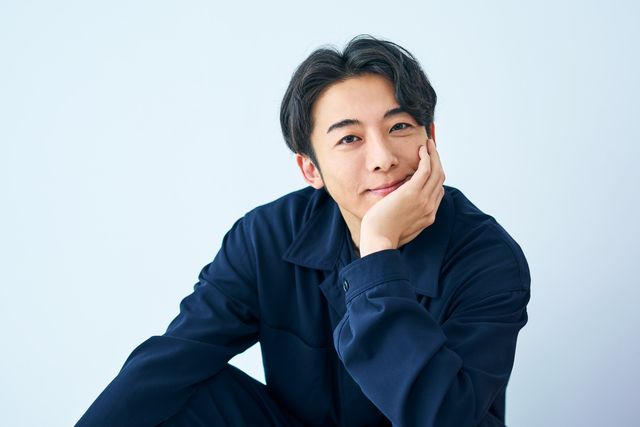 輝く笑顔！高橋一生＆飯豊まりえ、撮りおろし＜9枚＞（4枚目）