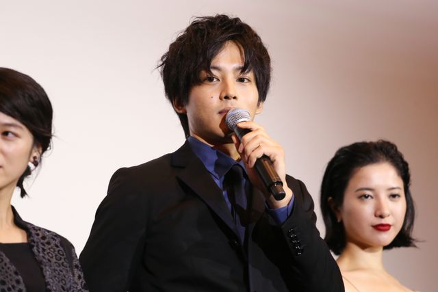 やっぱり美人！吉高由里子に拍手喝采！『ユリゴコロ』初日舞台あいさつ：フォトギャラリー