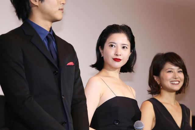 やっぱり美人！吉高由里子に拍手喝采！『ユリゴコロ』初日舞台あいさつ（16枚目）