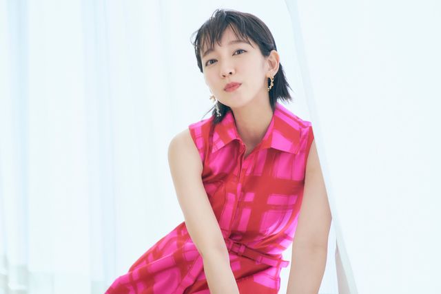 吉岡里帆、可憐すぎ！インタビューカット：フォトギャラリー