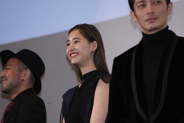 やっぱ吉沢亮、綺麗な顔だ……『悪と仮面のルール』初日舞台あいさつ（7枚目）