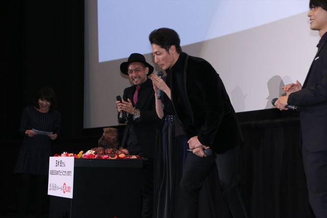 やっぱ吉沢亮、綺麗な顔だ……『悪と仮面のルール』初日舞台あいさつ（13枚目）