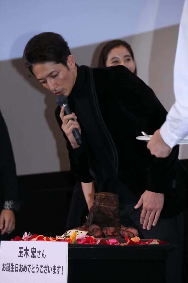 やっぱ吉沢亮、綺麗な顔だ……『悪と仮面のルール』初日舞台あいさつ（17枚目）