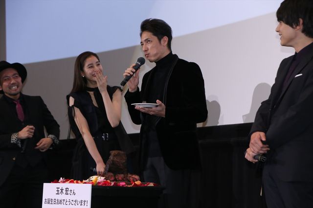 やっぱ吉沢亮、綺麗な顔だ……『悪と仮面のルール』初日舞台あいさつ（21枚目）