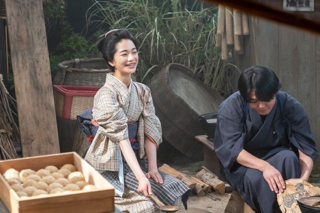 捨松（多部未華子）が声をかけて…朝ドラ「風、薫る」第16回場面写真（4枚目）