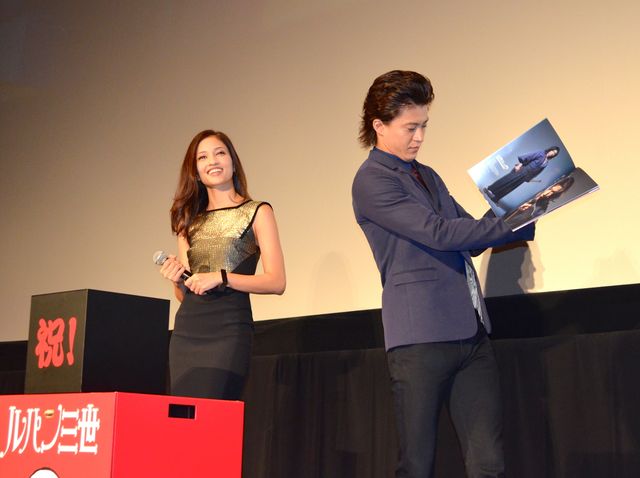 実写版ルパン＆不二子のツーショット！『ルパン三世』舞台あいさつフォトギャラリー（4枚目）