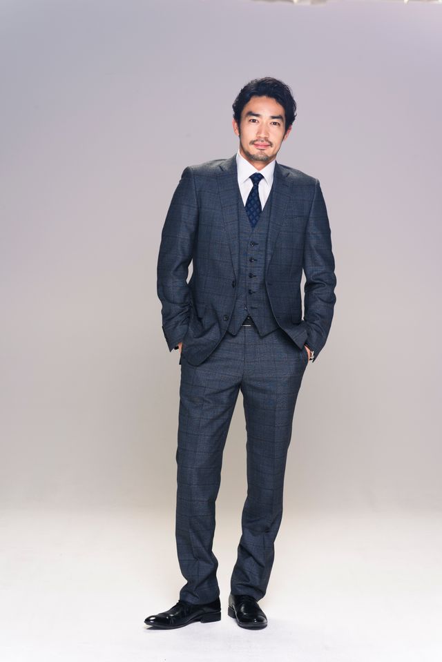 大谷亮平、山本美月をバックハグ！（3枚目）