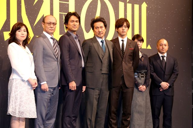 松坂桃李、江口洋介、役所広司らスーツ姿で男の魅力バクハツ！映画『孤狼の血』製作発表会見フォトギャラリー（11枚目）