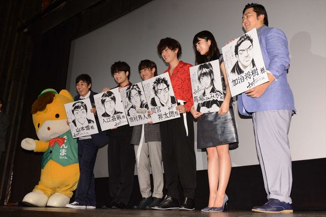 “神ボディー”馬場ふみか、美脚チラリ…！『劇場版　お前はまだグンマを知らない』舞台あいさつ（6枚目）