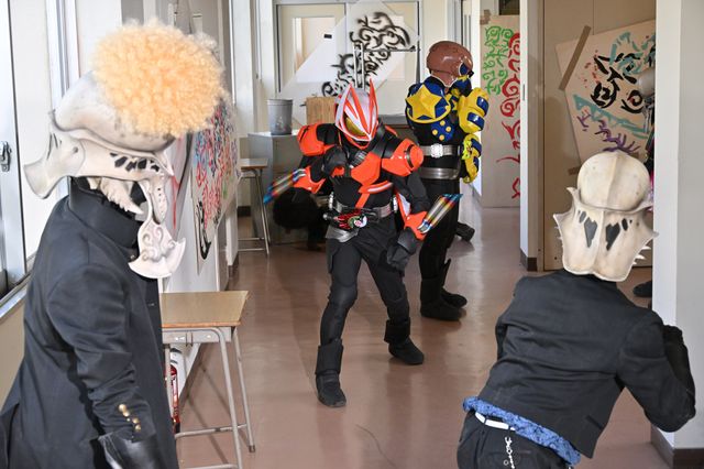 ジャマーガーデンに辿り着いた道長は…「仮面ライダーギーツ」第17話「乖離I：ようこそ！新シーズンへ！」（2枚目）