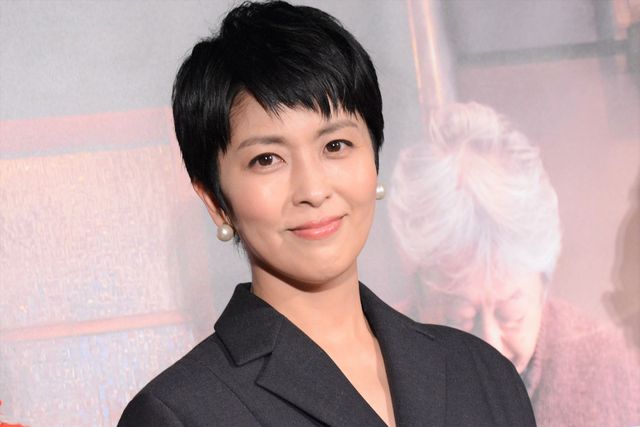 松たか子、沢田研二と恋人役で初共演！映画『土を喰らう十二ヵ月』初日舞台あいさつ（2枚目）