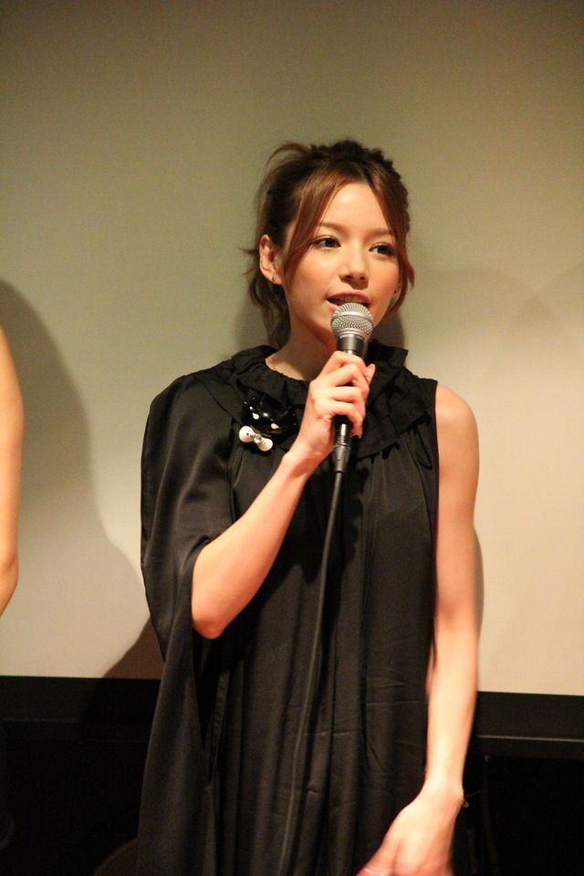 セクシーアイドルRio、超緊張のパリコレデビューを告白（4枚目）