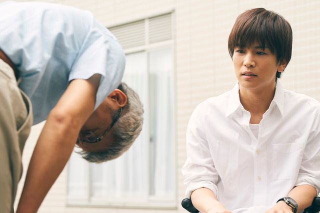 ＜8枚＞岩田剛典×杉咲花のさわやかな笑顔！『パーフェクトワールド』場面写真（7枚目）