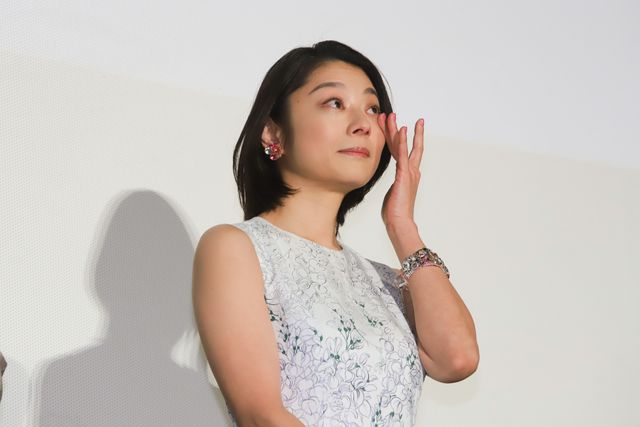 【11枚】大泉洋の泣きまね！小池栄子は爆笑！『グッドバイ～嘘からはじまる人生喜劇～』感謝御礼舞台あいさつ（2枚目）