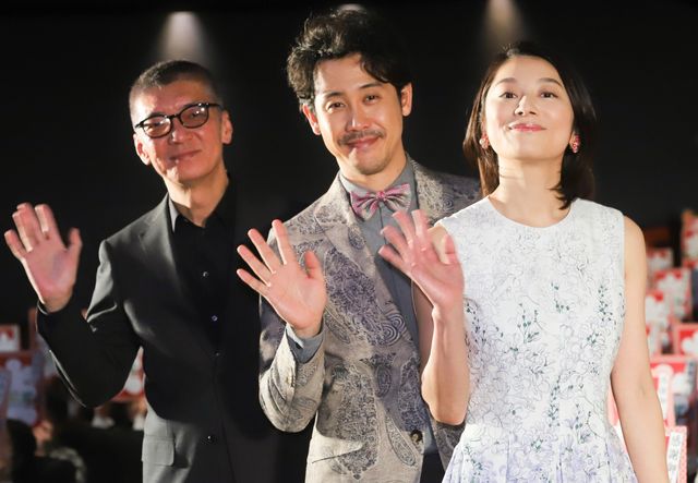 【11枚】大泉洋の泣きまね！小池栄子は爆笑！『グッドバイ～嘘からはじまる人生喜劇～』感謝御礼舞台あいさつ（10枚目）