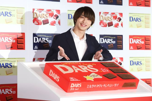 横浜流星、「ダースの日」PRイベントに登場！まぶしい笑顔！：フォトギャラリー