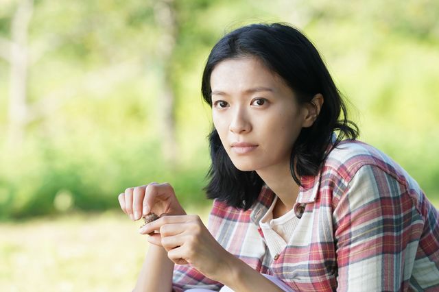 菅田将暉と小松菜奈が見つめ合う…映画『糸』場面カット（7枚目）